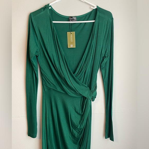 NWT emerald green long sleeve midi dress - Picture 3 of 4